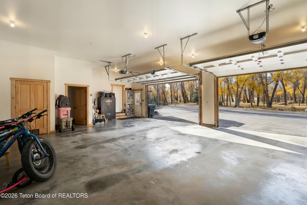 26 WALKABOUT CREEK Lane, Dubois, WY 82513 photo 47