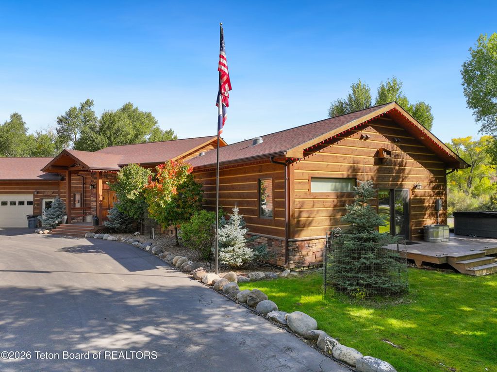26 WALKABOUT CREEK Lane, Dubois, WY 82513 photo 8