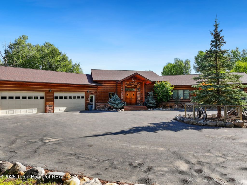 26 WALKABOUT CREEK Lane, Dubois, WY 82513 photo 9