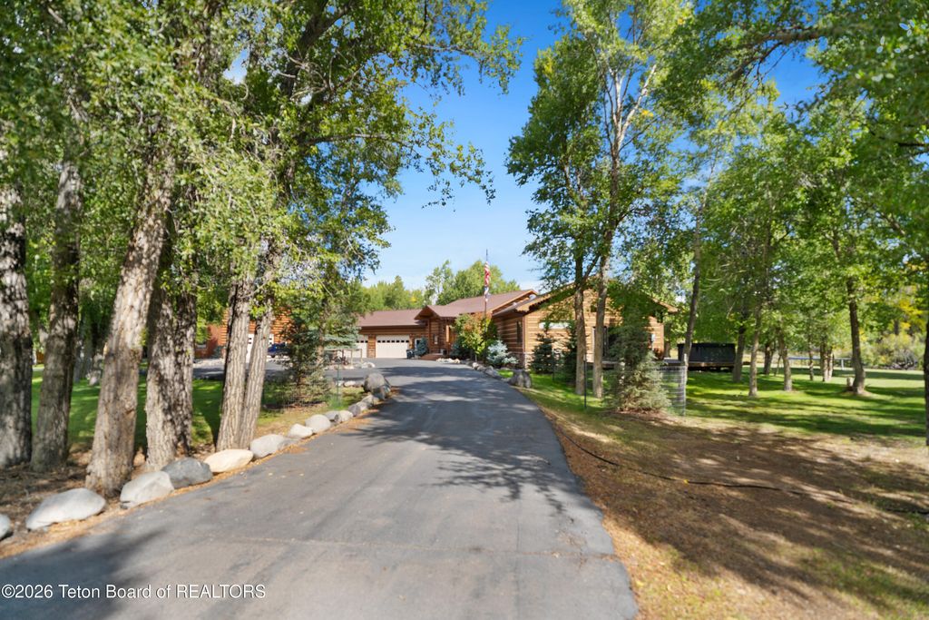 26 WALKABOUT CREEK Lane, Dubois, WY 82513 photo 98
