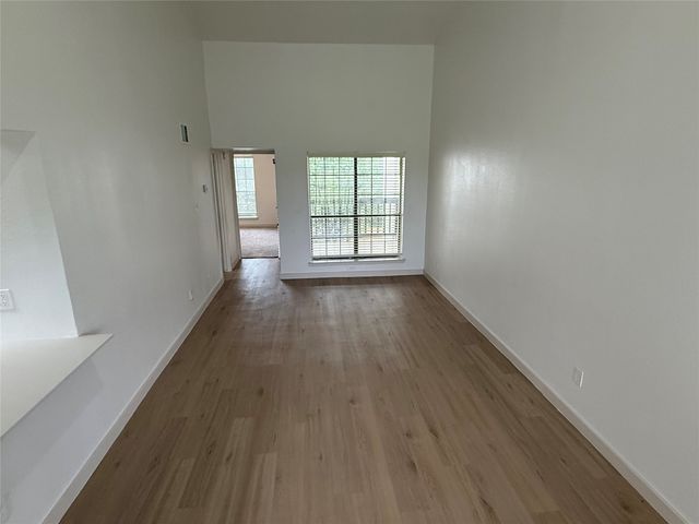 230 E 5th Street 303, Dallas, TX 75203