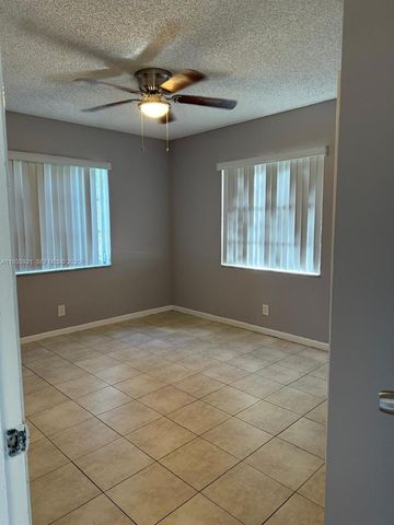 402 Lakeside Dr 108, Margate, FL 33063