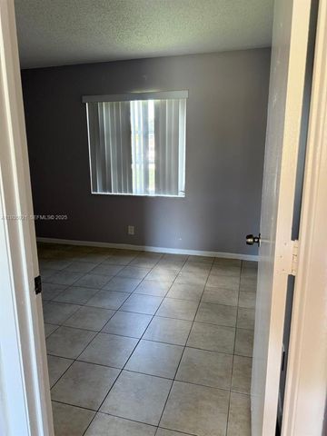 402 Lakeside Dr 108, Margate, FL 33063