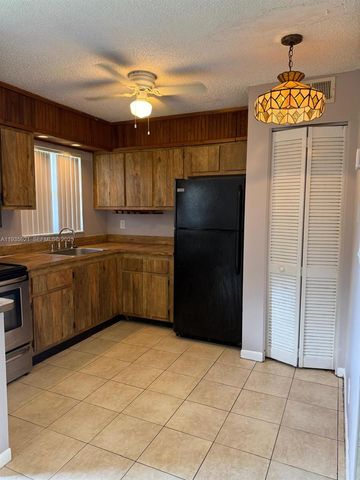 402 Lakeside Dr 108, Margate, FL 33063