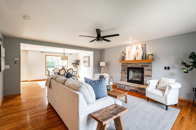 2309 Summit AVENUE, Waukesha, WI 53188