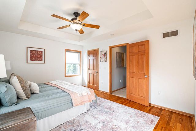 2309 Summit AVENUE, Waukesha, WI 53188
