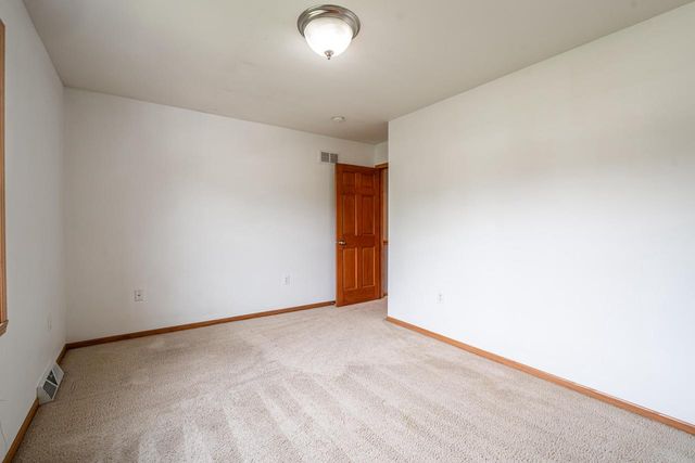 2309 Summit AVENUE, Waukesha, WI 53188