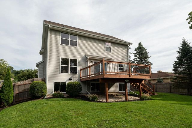 2309 Summit AVENUE, Waukesha, WI 53188