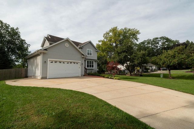 2309 Summit AVENUE, Waukesha, WI 53188