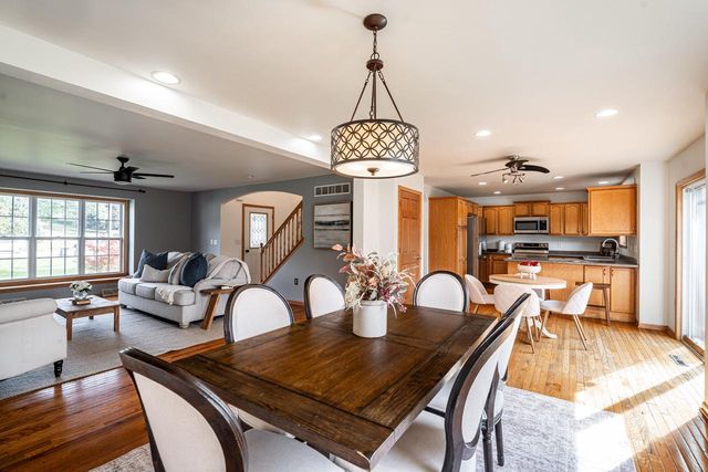 2309 Summit AVENUE, Waukesha, WI 53188