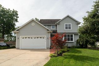 2309 Summit AVENUE, Waukesha, WI 53188