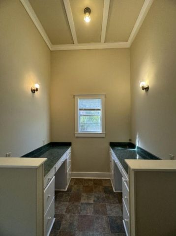 302 S Burleson ST, Kyle, TX 78640