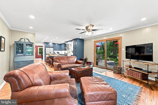 7 MANOR VIEW CIR, Malvern, PA 19355