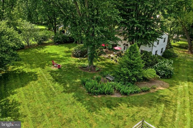 7 MANOR VIEW CIR, Malvern, PA 19355