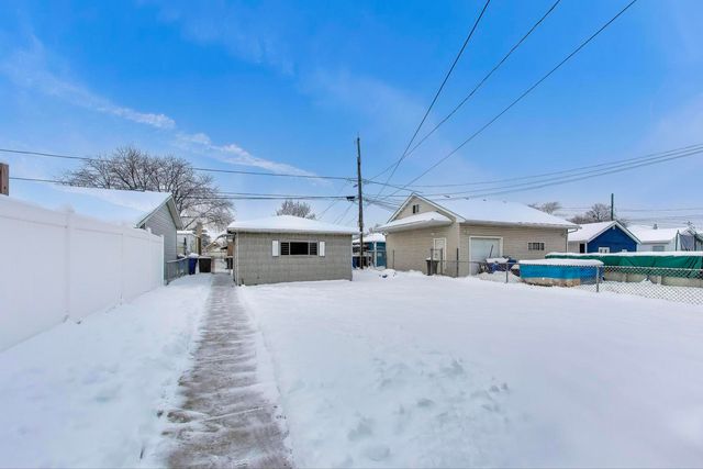 6116 S Neenah Avenue, Chicago, IL 60638