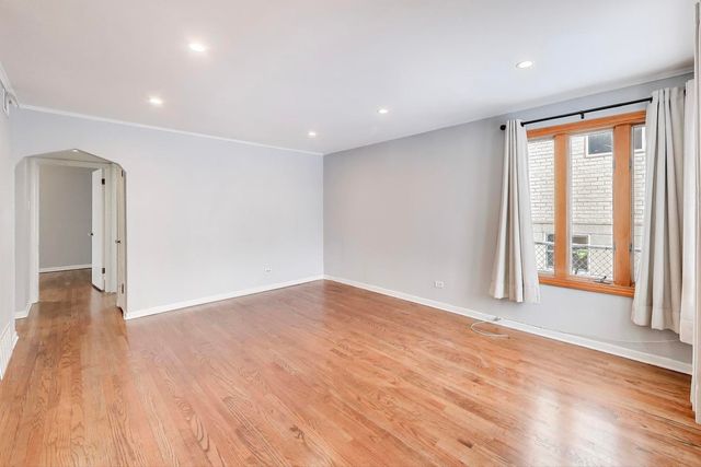 6116 S Neenah Avenue, Chicago, IL 60638