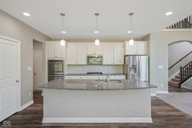 650 Ridge Gate Drive, Brownsburg, IN 46112