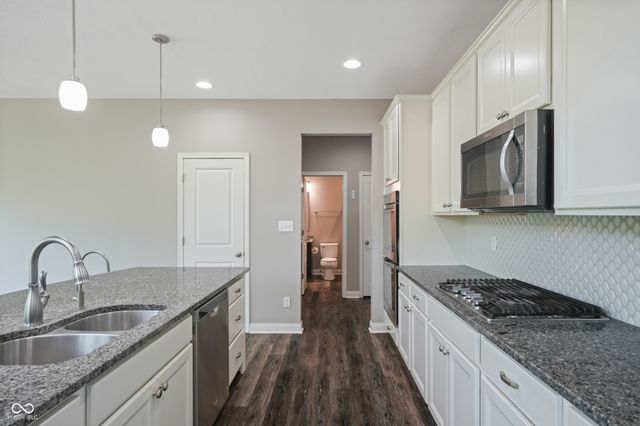650 Ridge Gate Drive, Brownsburg, IN 46112