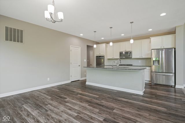 650 Ridge Gate Drive, Brownsburg, IN 46112