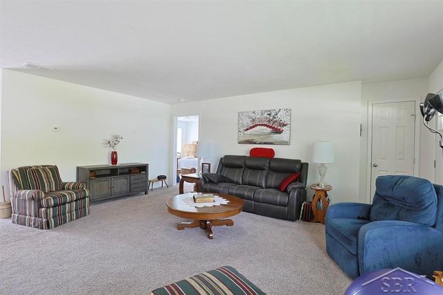 531 W Myrtle Street, Edenville Twp, MI 48657