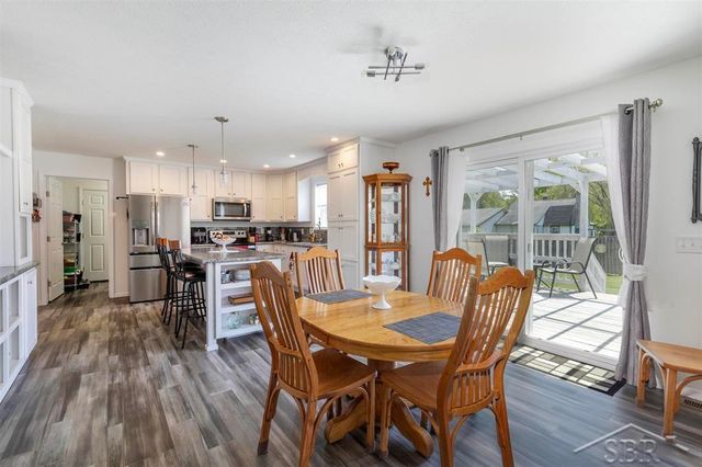 531 W Myrtle Street, Edenville Twp, MI 48657