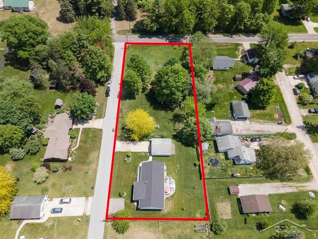531 W Myrtle Street, Edenville Twp, MI 48657