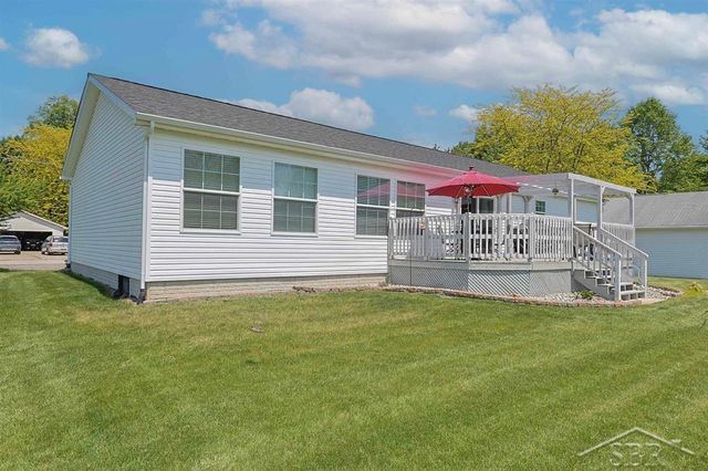 531 W Myrtle Street, Edenville Twp, MI 48657