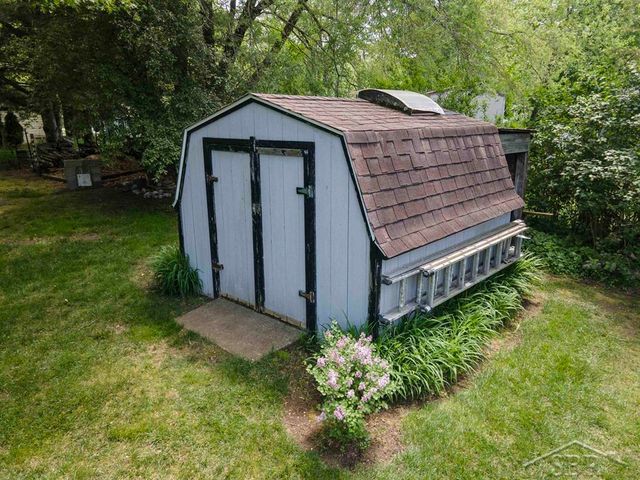 531 W Myrtle Street, Edenville Twp, MI 48657