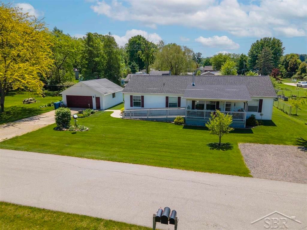 531 W Myrtle Street, Edenville Twp, MI 48657