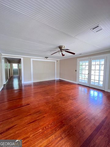 500 Georgia Avenue, Woodbine, GA 31569