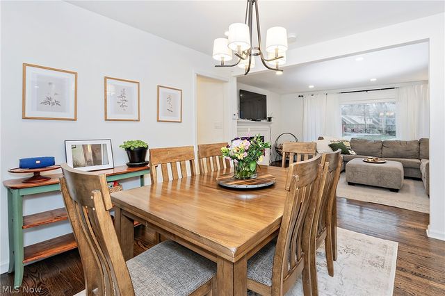 16237 Forest Hills Boulevard, Cleveland Heights, OH 44112