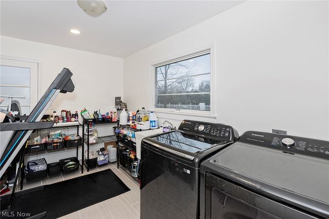 16237 Forest Hills Boulevard, Cleveland Heights, OH 44112