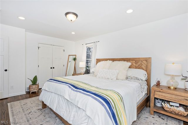 16237 Forest Hills Boulevard, Cleveland Heights, OH 44112