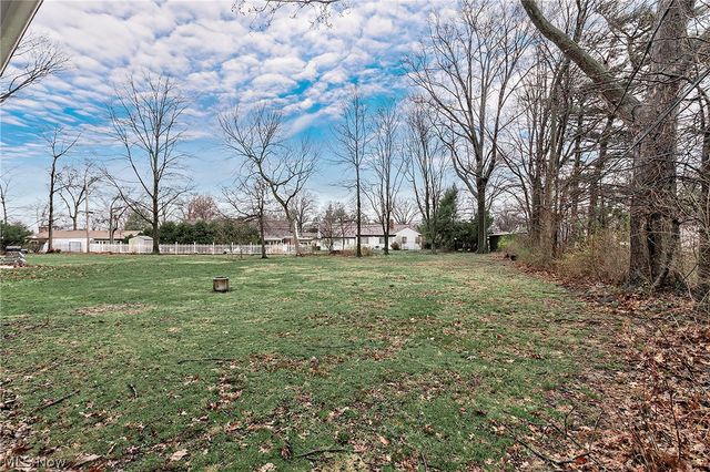 16237 Forest Hills Boulevard, Cleveland Heights, OH 44112