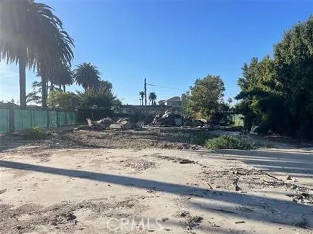 7323 Crenshaw, Los Angeles, CA 90043