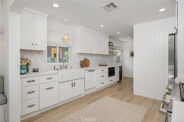 8231 W 83rd Street, Playa Del Rey, CA 90293
