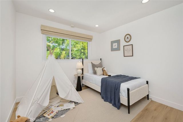 8231 W 83rd Street, Playa Del Rey, CA 90293
