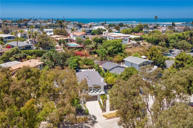 8231 W 83rd Street, Playa Del Rey, CA 90293
