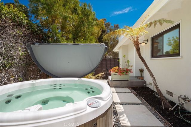 8231 W 83rd Street, Playa Del Rey, CA 90293