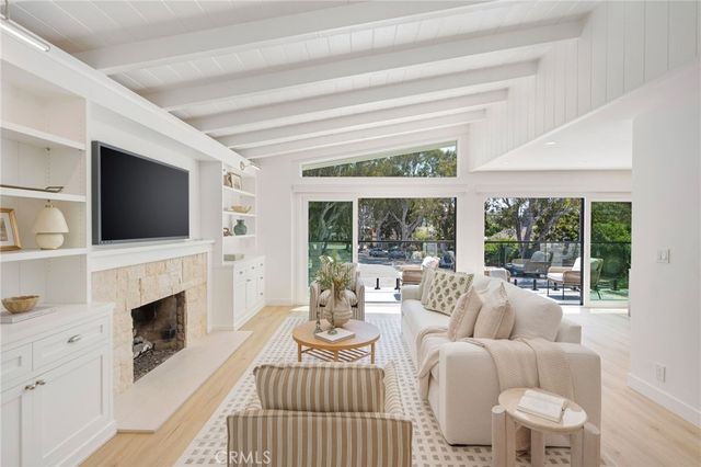 8231 W 83rd Street, Playa Del Rey, CA 90293