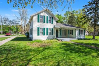 703 Elm Street, Paw Paw Vllg, MI 49079