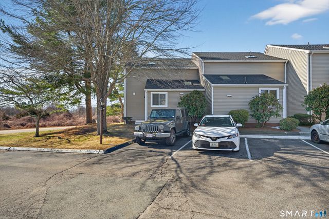 37 Hewitt Road B6, Stonington, CT 06355