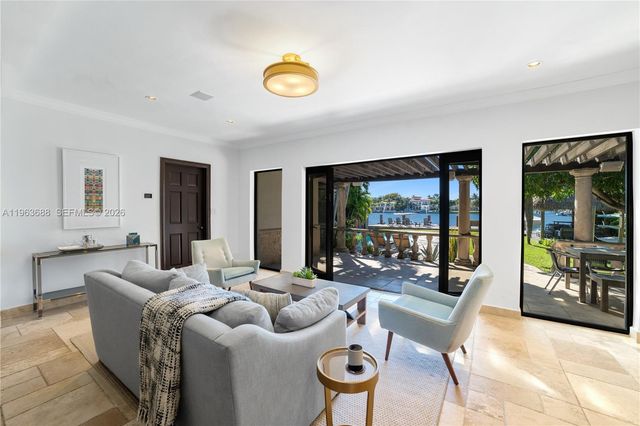 744 Lakeview Dr, Miami Beach, FL 33140