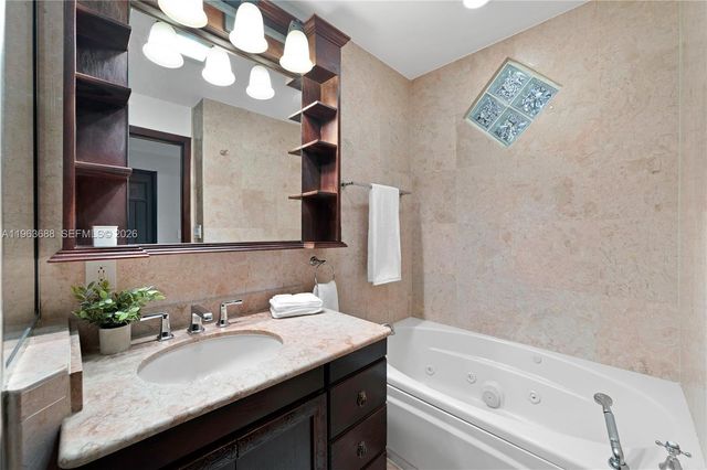 744 Lakeview Dr, Miami Beach, FL 33140