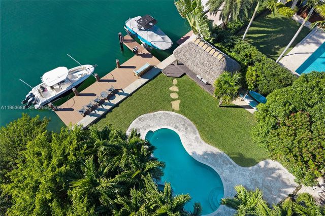 744 Lakeview Dr, Miami Beach, FL 33140