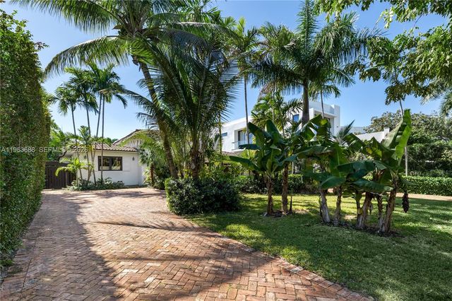 744 Lakeview Dr, Miami Beach, FL 33140