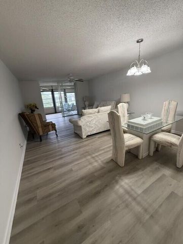 7210 Lake Cir Drive, Margate, FL 33063
