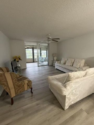 7210 Lake Cir Drive, Margate, FL 33063