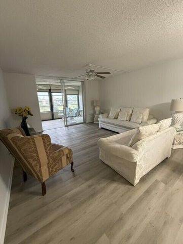 7210 Lake Cir Drive, Margate, FL 33063