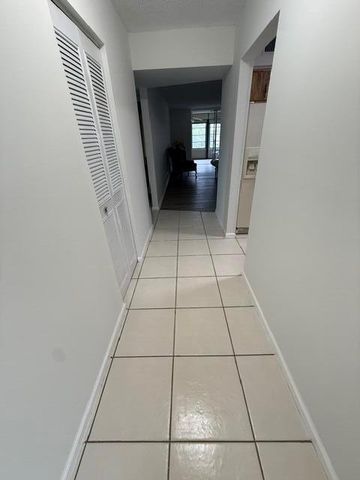 7210 Lake Cir Drive, Margate, FL 33063